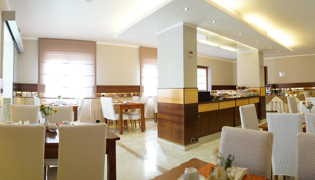 Suites & Residence Hotel ปอซซุออลี ภายนอก รูปภาพ