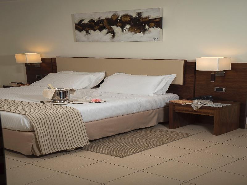 Suites & Residence Hotel ปอซซุออลี ภายนอก รูปภาพ